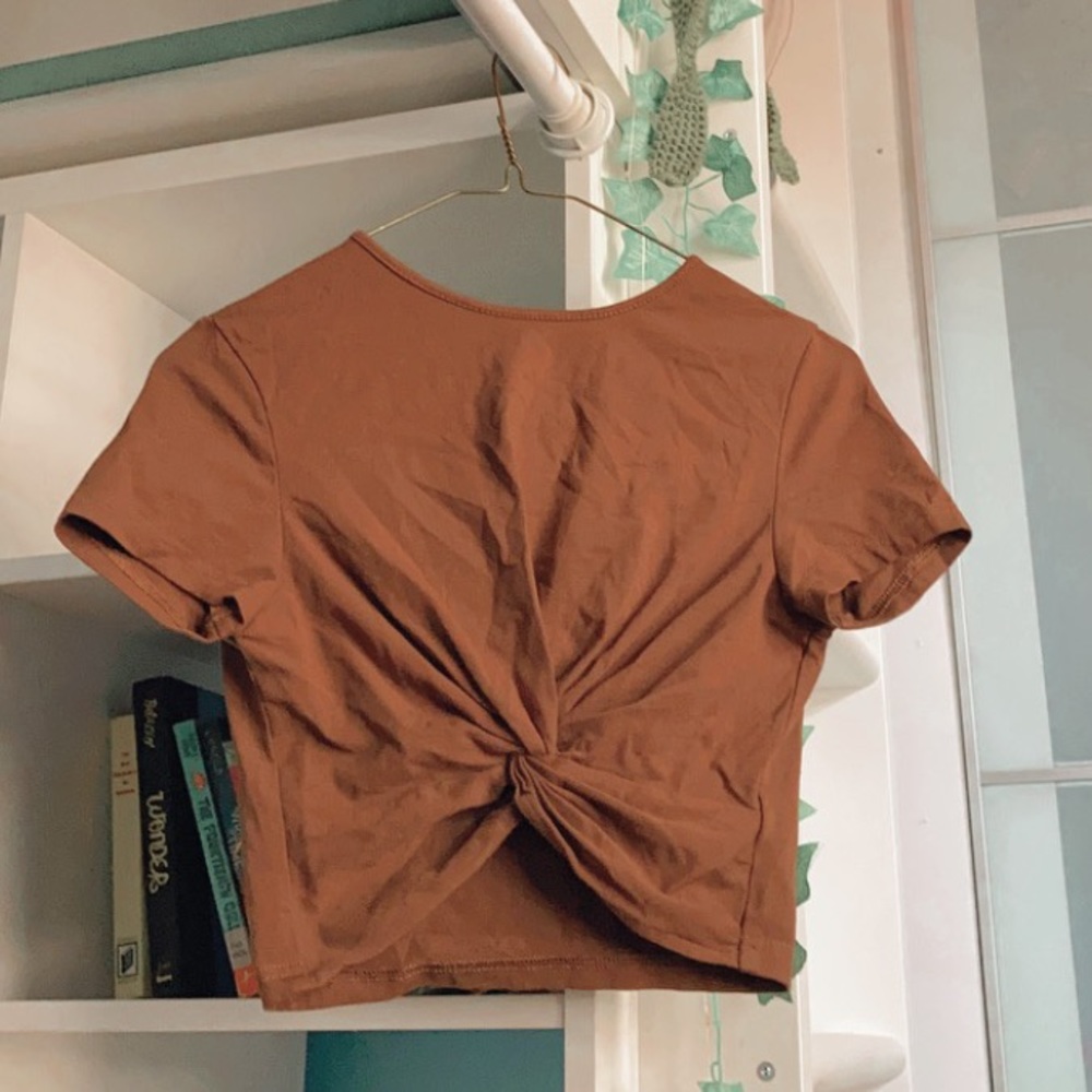 Shein -Twist Hem Solid Tee